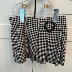 Heart detail plaid black and white skort zara